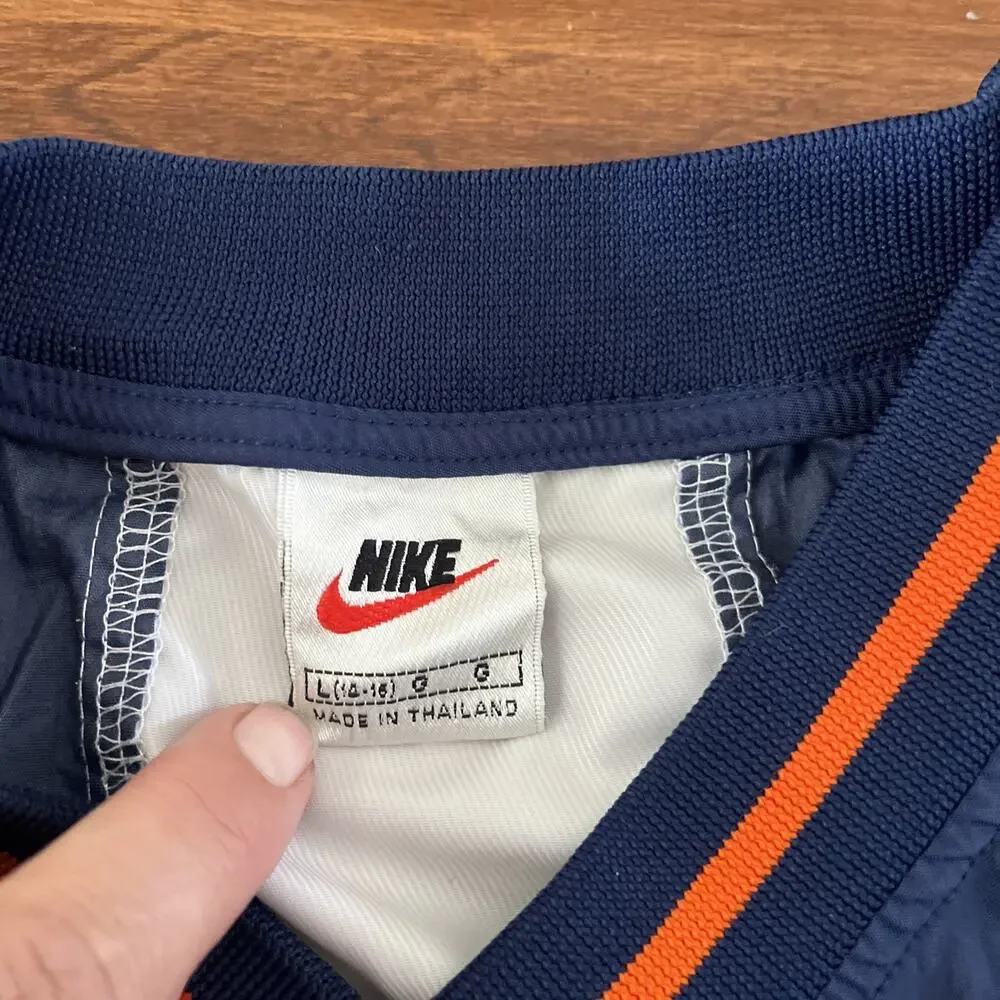 Nike lightweight pullover